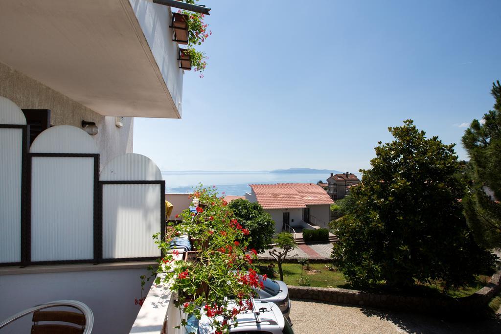 Apartments Kinkela Опатия Екстериор снимка