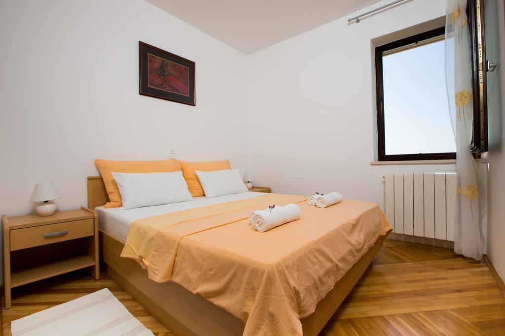 Apartments Kinkela Опатия Стая снимка