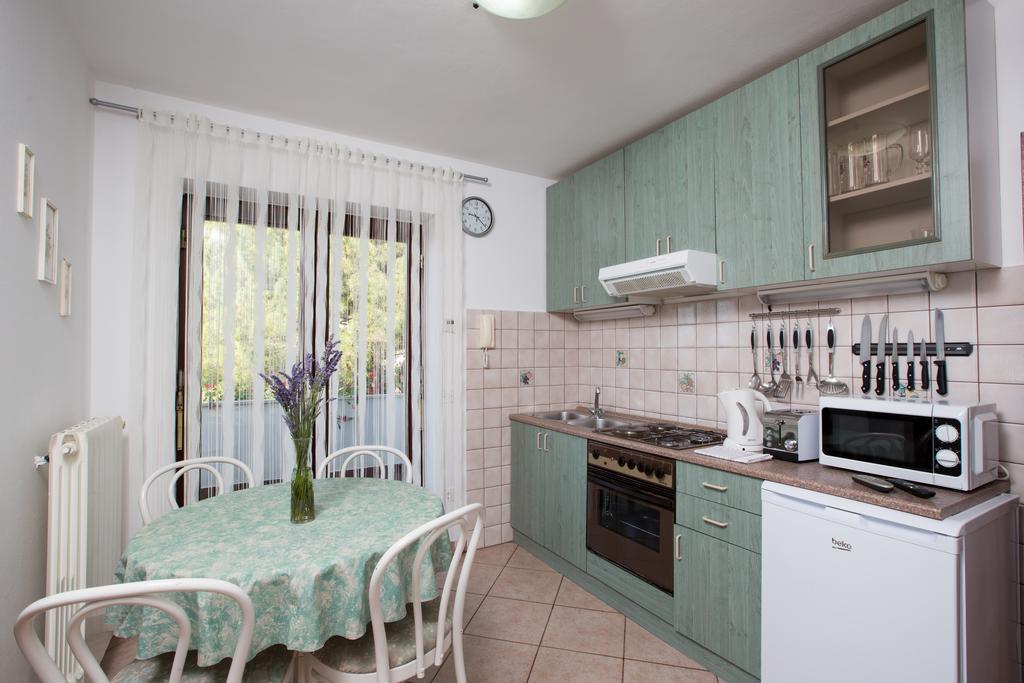 Apartments Kinkela Опатия Стая снимка